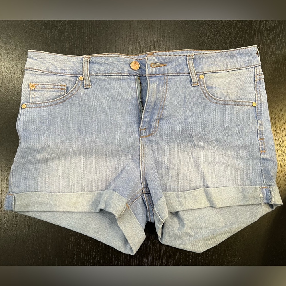 Women’s Denim Shorts - Celebrity Pink